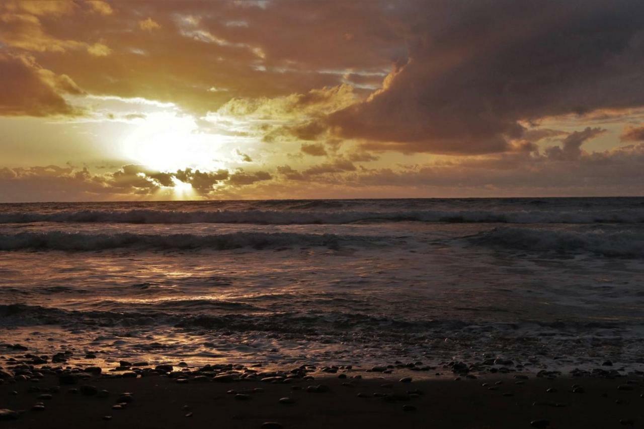 Oasis Atlantico: Rincon Secreto Al Pie De Los Senderos Azano 외부 사진